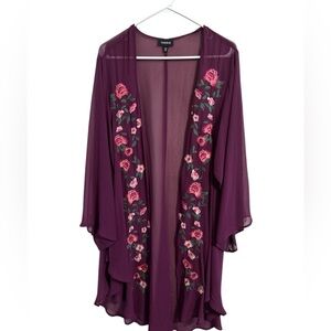 Torrid Floral Embroidered Sheer Chiffon Shirttail Kimono Top Burgundy Sz.1/2